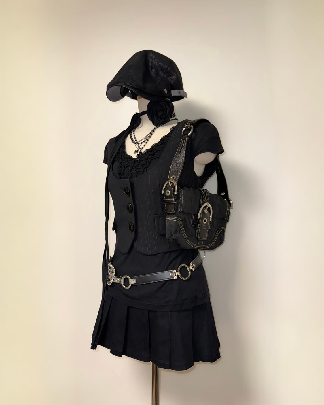 프릴 데일리 고스 블랙 반팔 상품이미지3