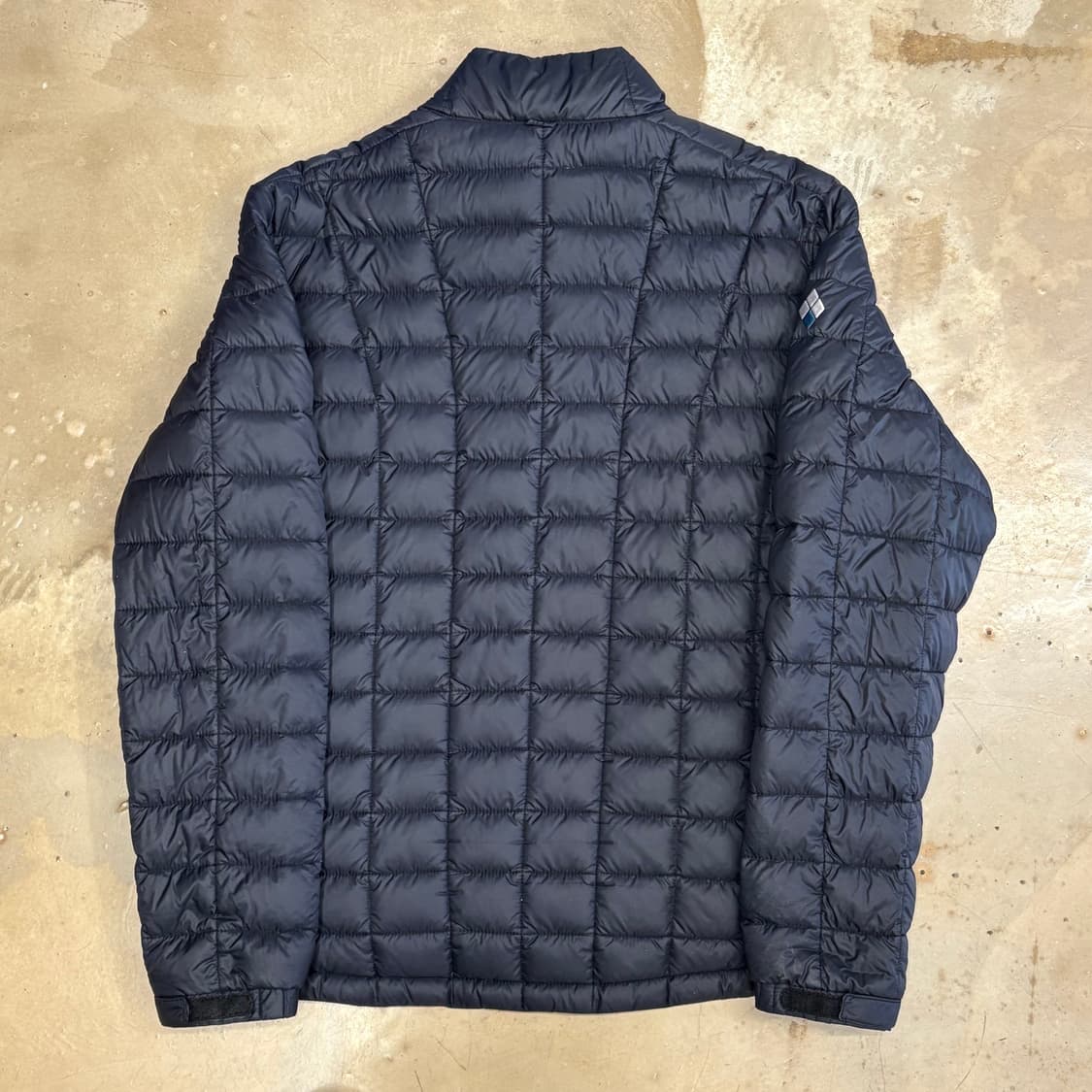 M 몽벨 블랙 경량 패딩 상품이미지3