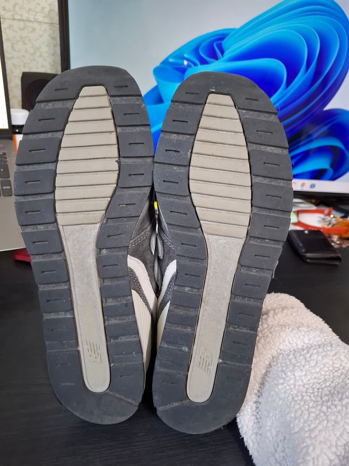 뉴발란스 cm996 회색 스니커즈 280mm 상품이미지5