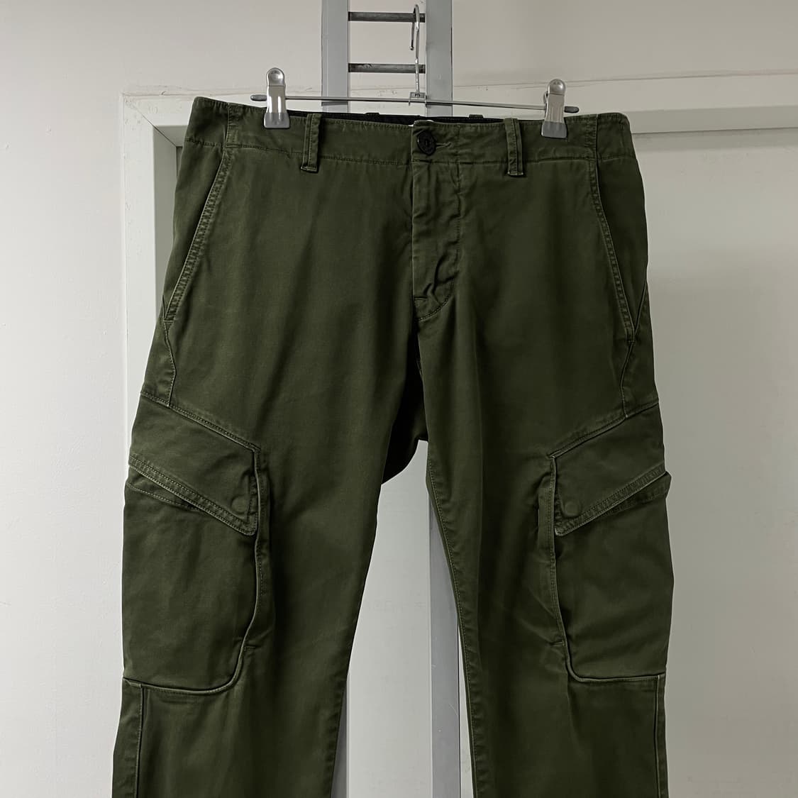 스톤아일랜드 카키 카고 팬츠 31 상품이미지2