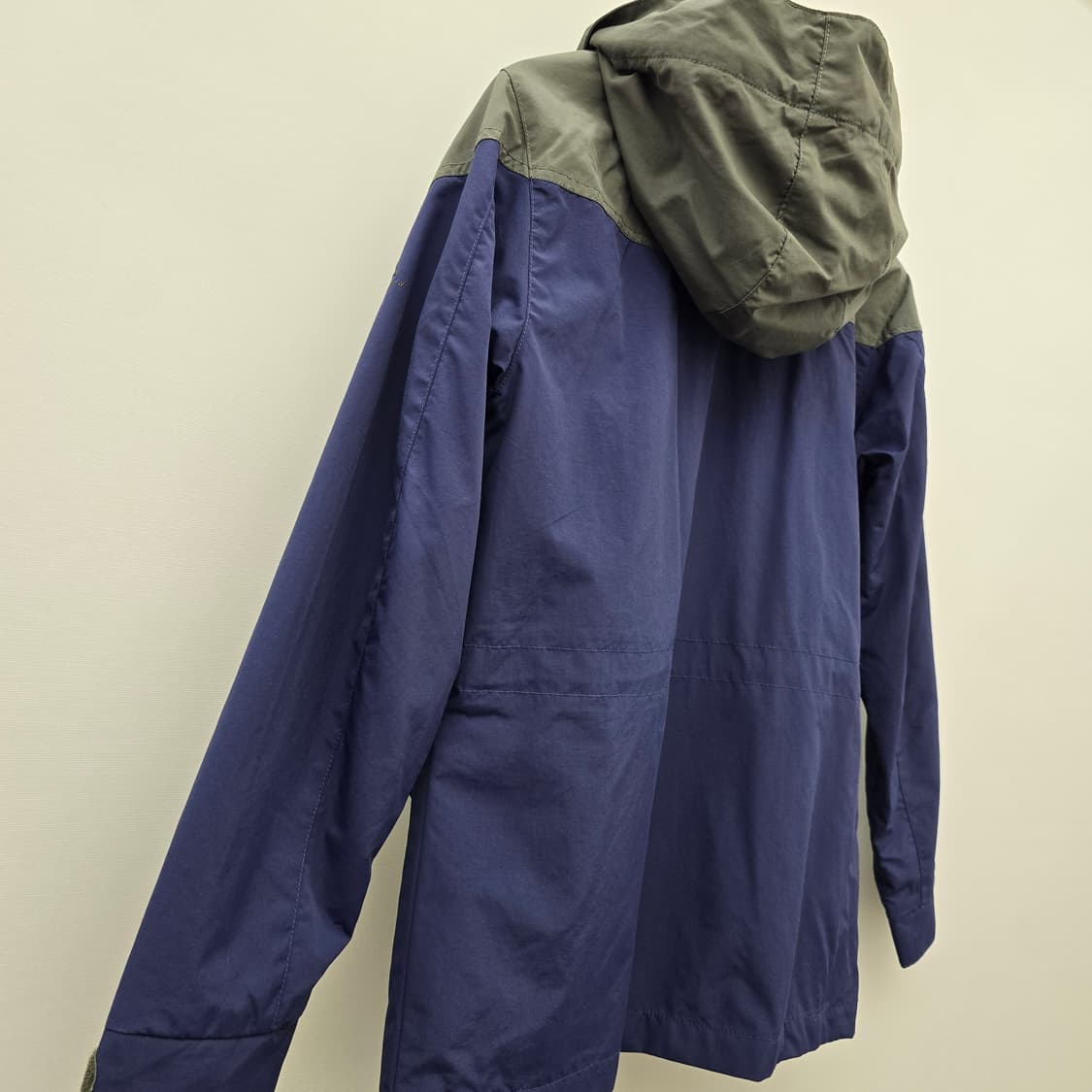네파 남성 아웃도어 바람막이 자켓 네이비/카키 상품이미지5