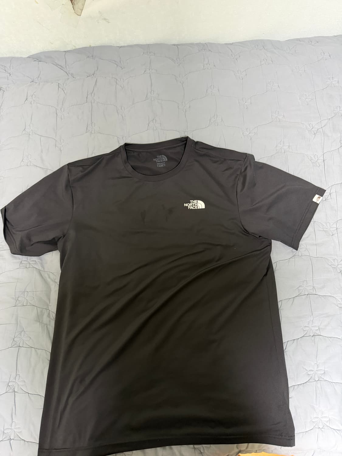 노스페이스 기능성 반팔티 L사이즈 실착1회 새상품급 판매 상품이미지2