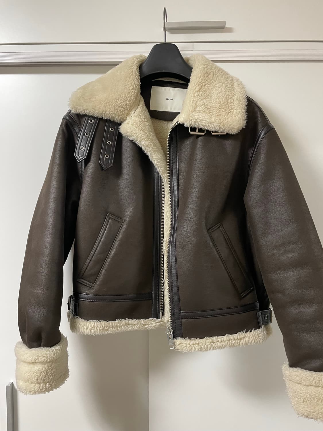 던스트 무스탕 S 상품이미지1