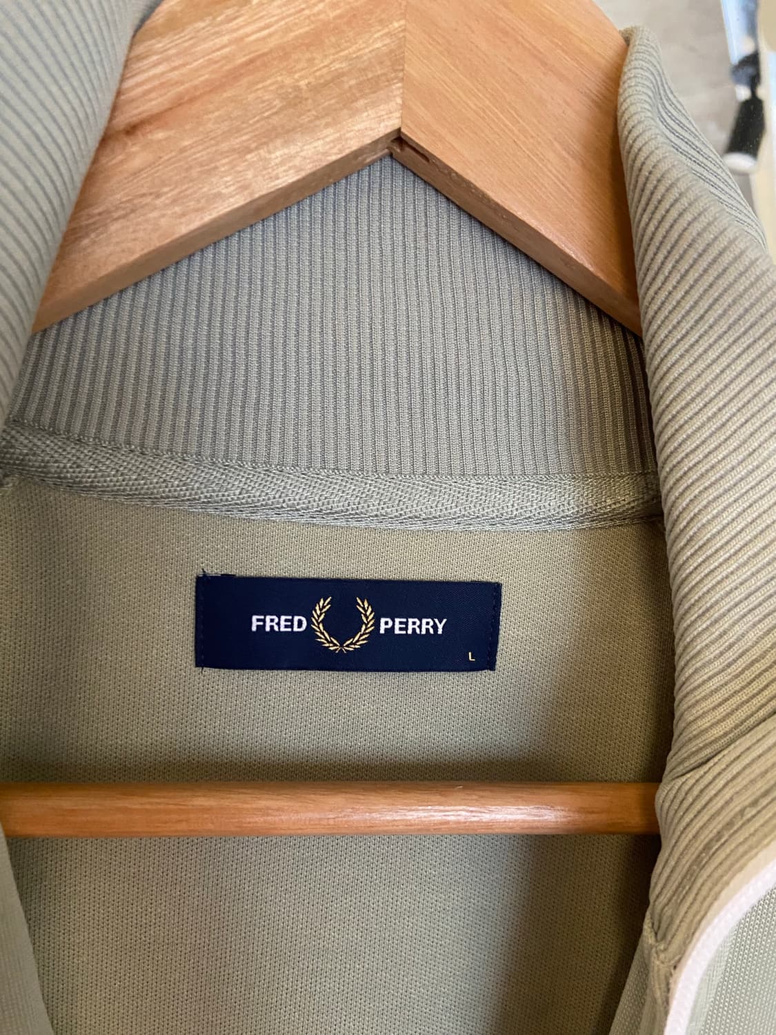 프레드페리 트랙탑 피스타치오컬러 상품이미지4