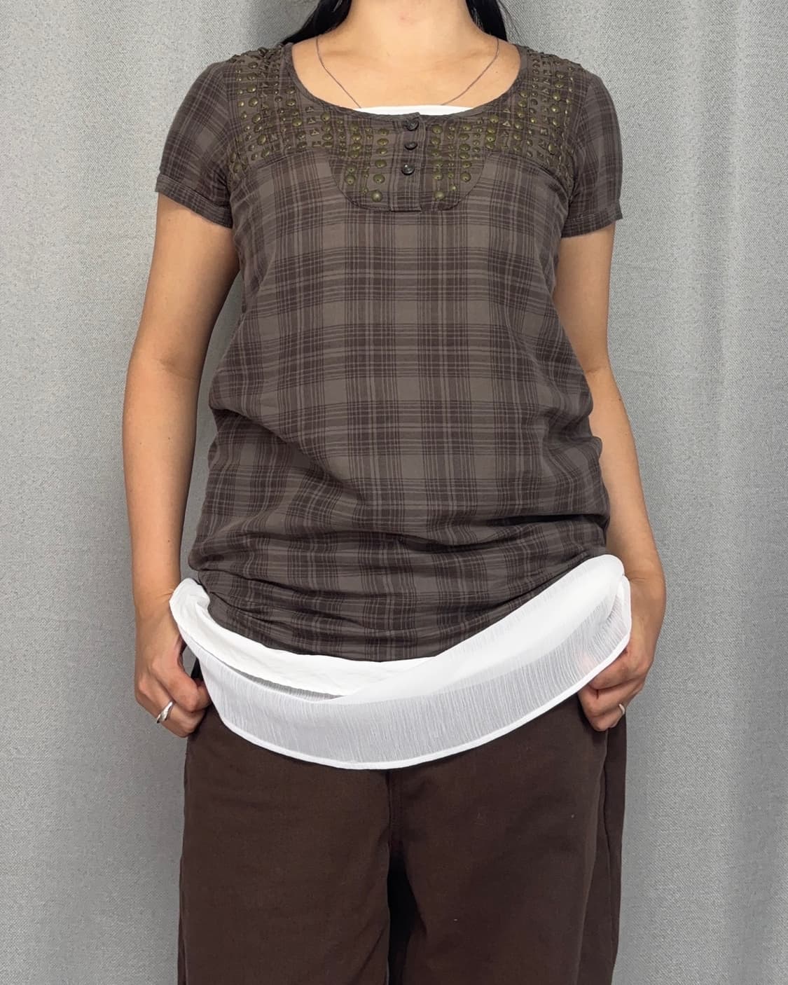 xdye 비딩 스터드 브라운 체크 반팔 블라우스 상품이미지8