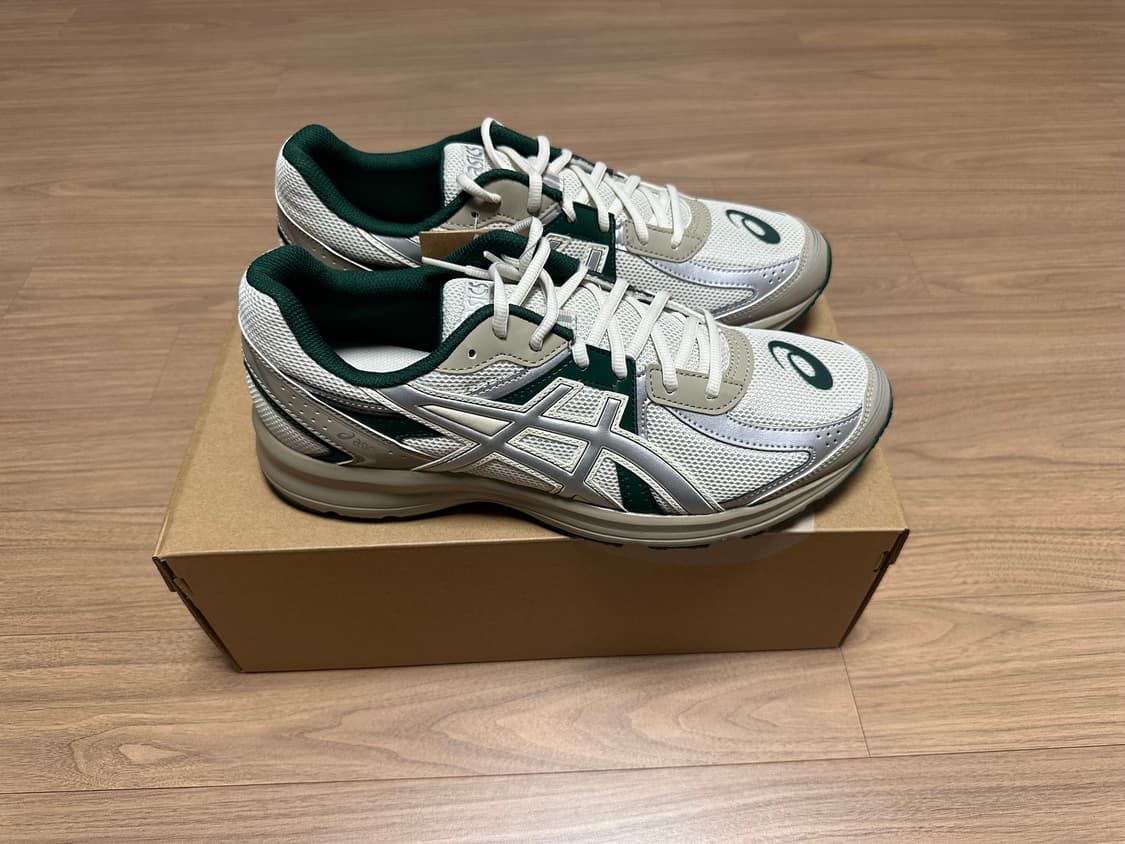 아식스 조그 100 S 페일 오크 퓨어 실버 - D 스탠다드 285 상품이미지4