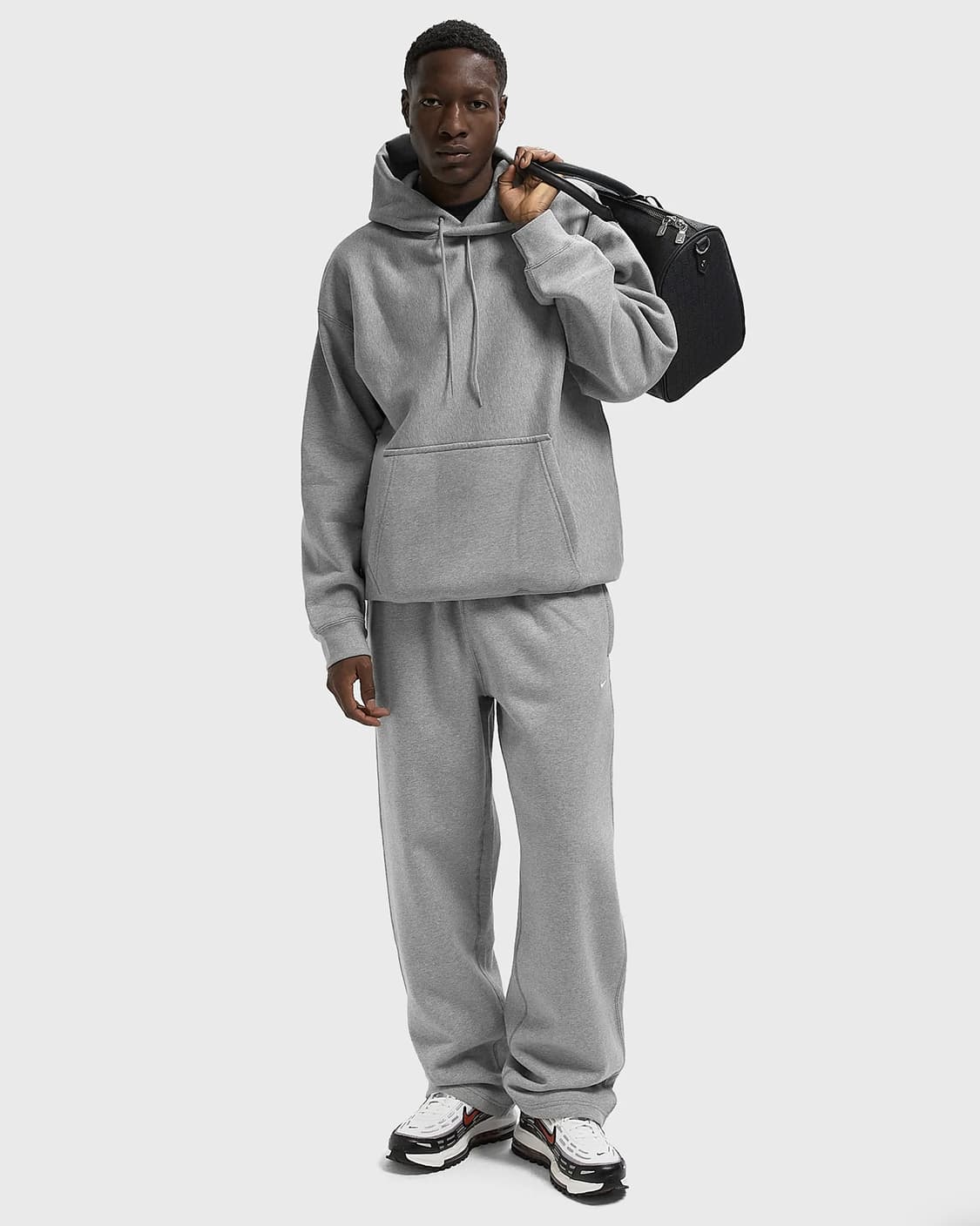 나이키 솔로 스우시 플리스 오픈 헴 팬츠 팝니다. 상품이미지3