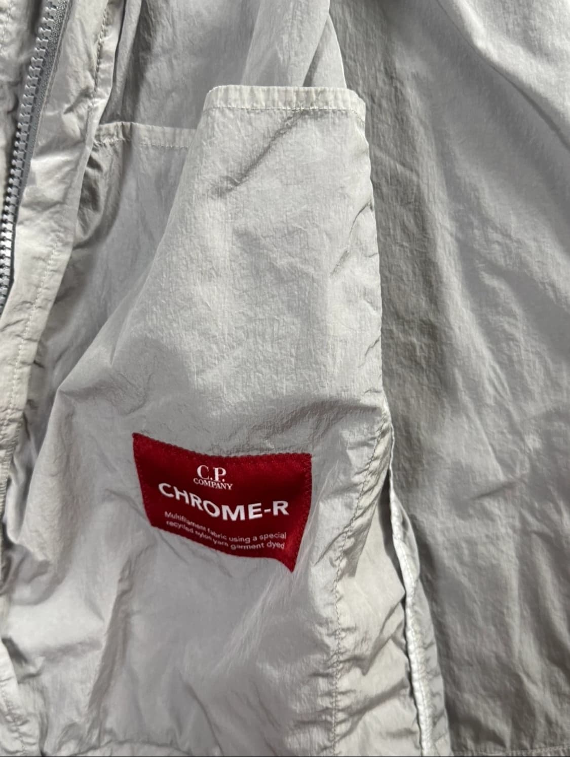 CP컴퍼니 chrome-R 후드 넥 렌즈 자켓XL 상품이미지1