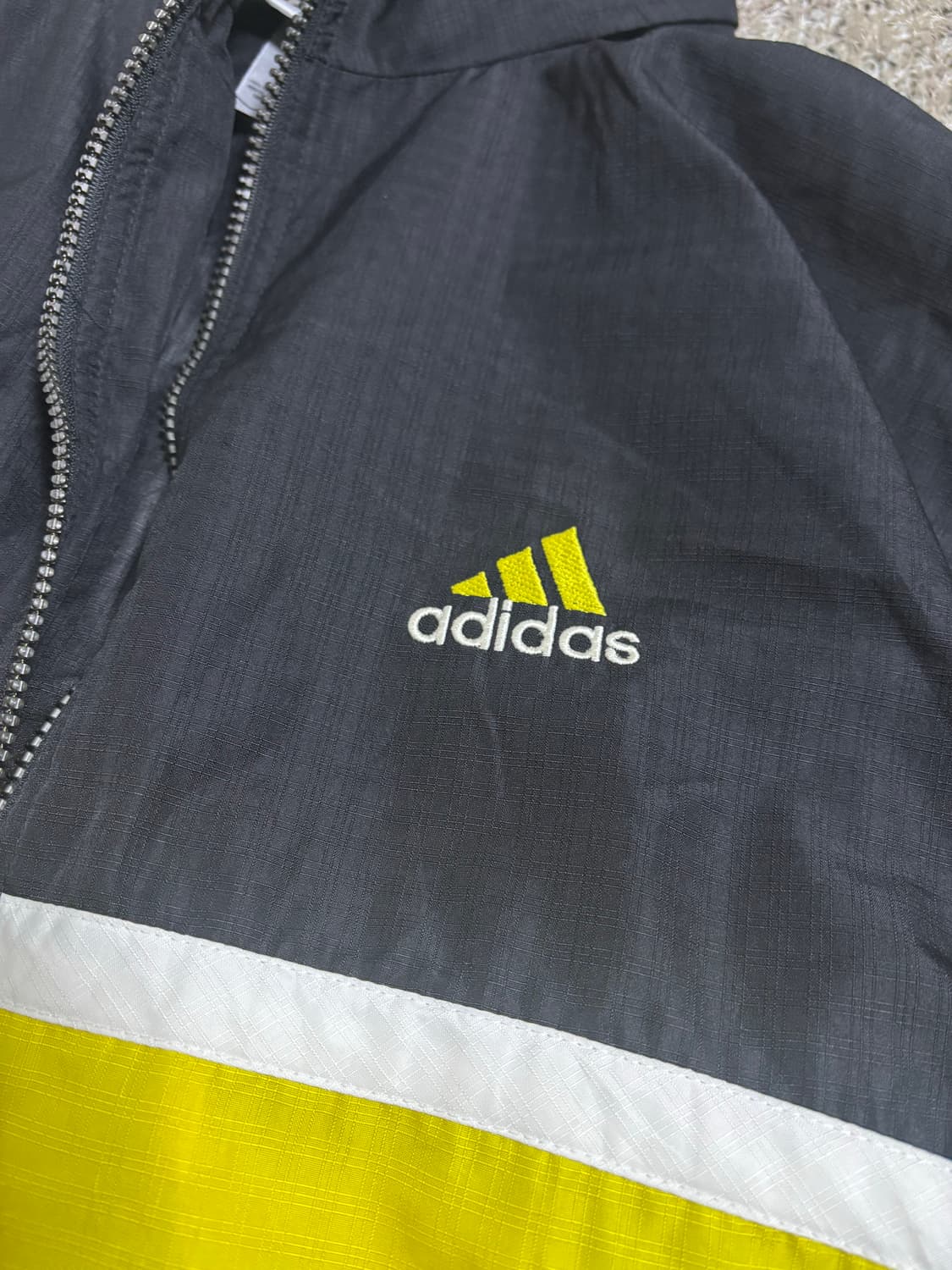일본판 아디다스 바람막이 사이즈 110 상품이미지2