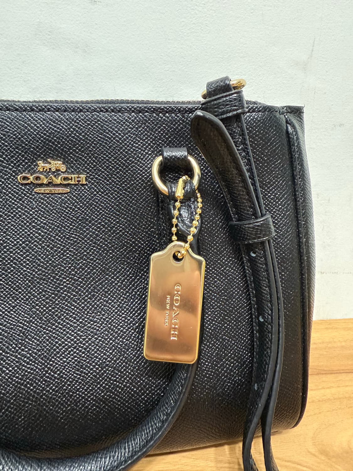 코치 COACH미니 서리 캐리올 크로스백 상품이미지3