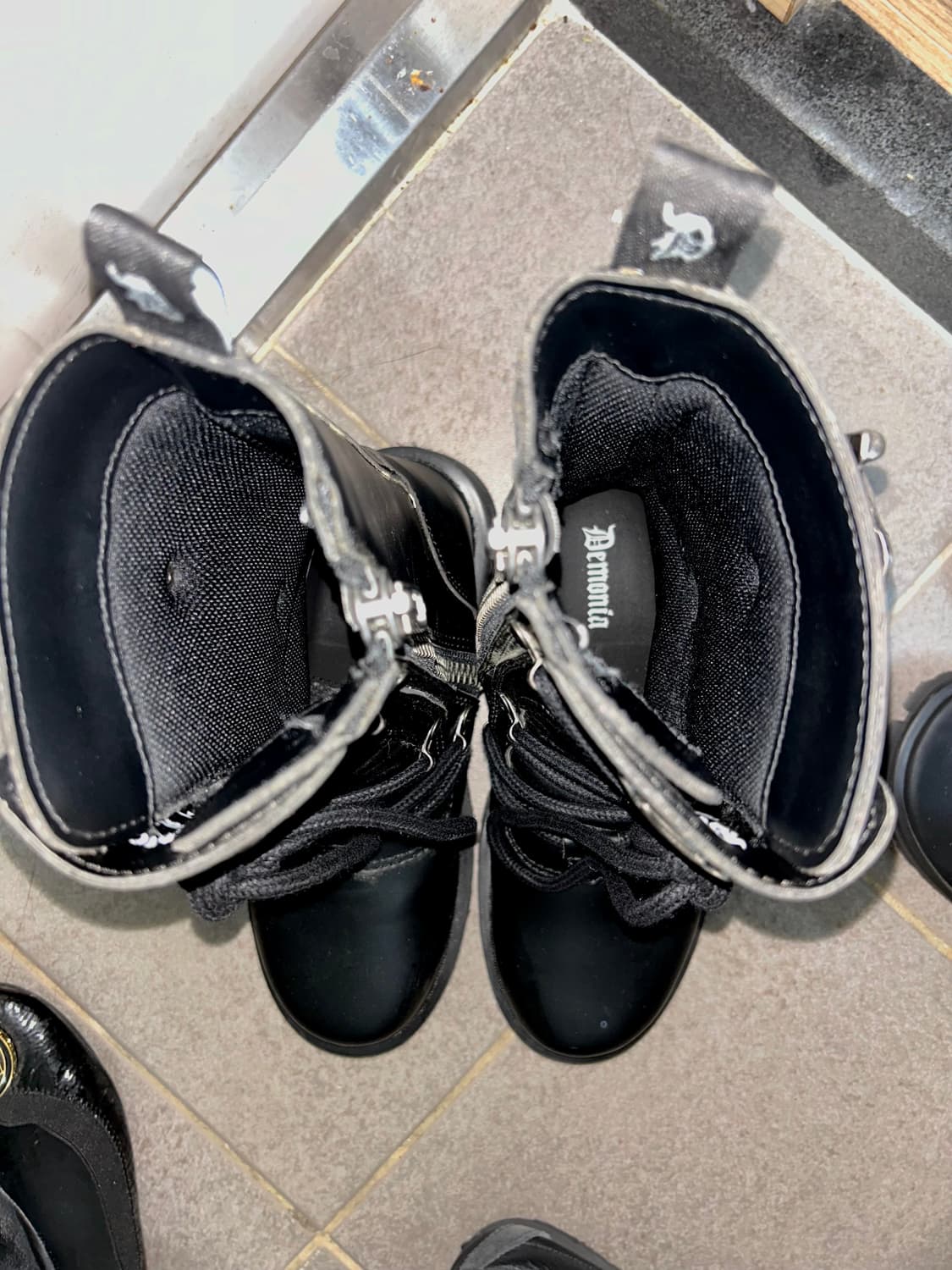 데모니아 부츠 240 상품이미지4