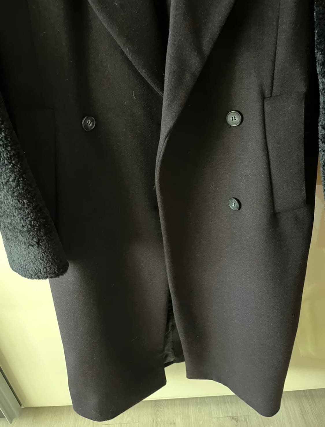 [밀로우먼] 블랙 퍼 소매 코트 S 상품이미지4