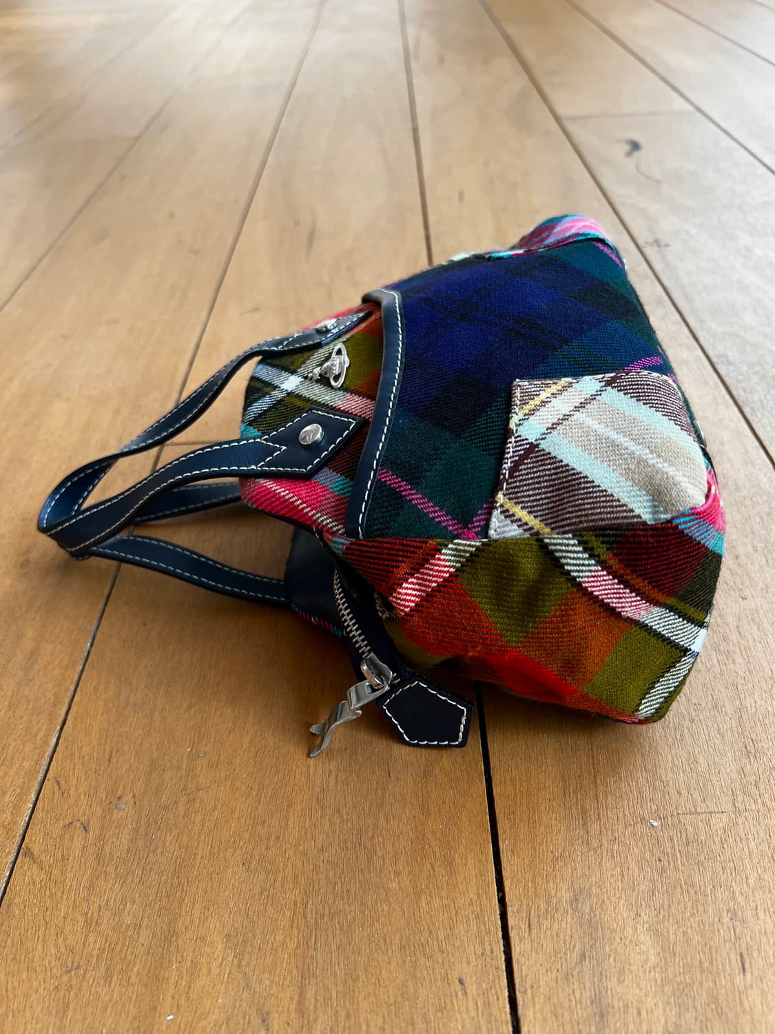 비비안웨스트우드 미니 야스민 토트백 상품이미지7