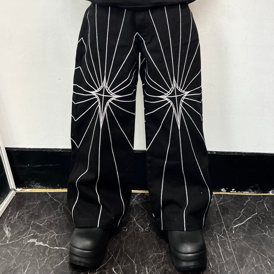 떠그클럽 체인 스티치 데님 팬츠 블랙 3  상품이미지2