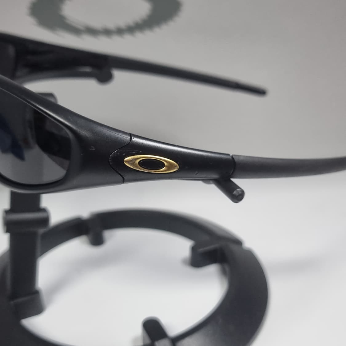 오클리  뉴스트레이트자켓 블랙 새렌즈 상품이미지5
