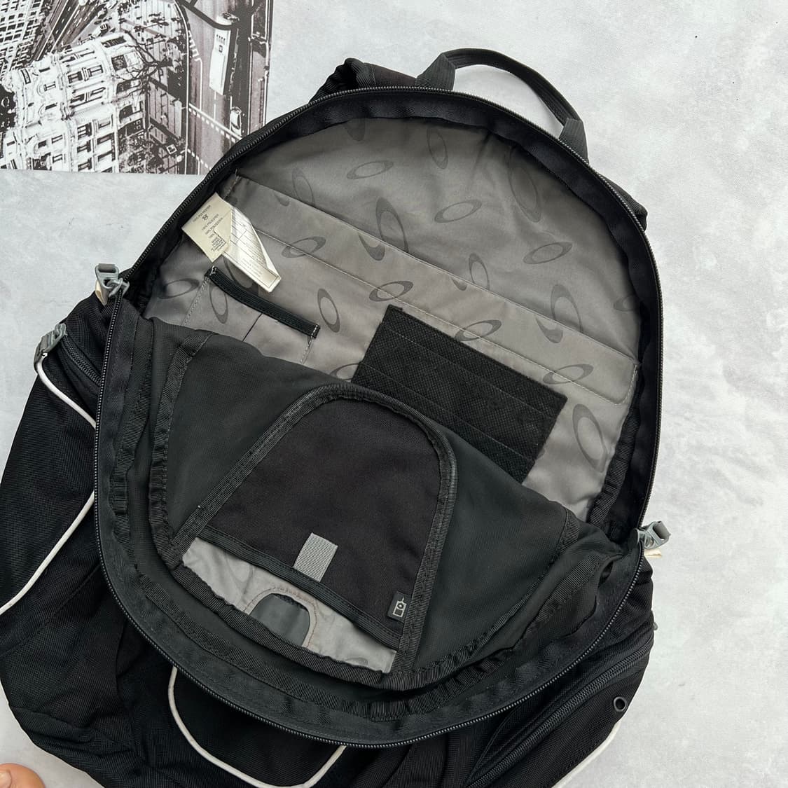 오클리 패널 백팩 블랙 상품이미지5