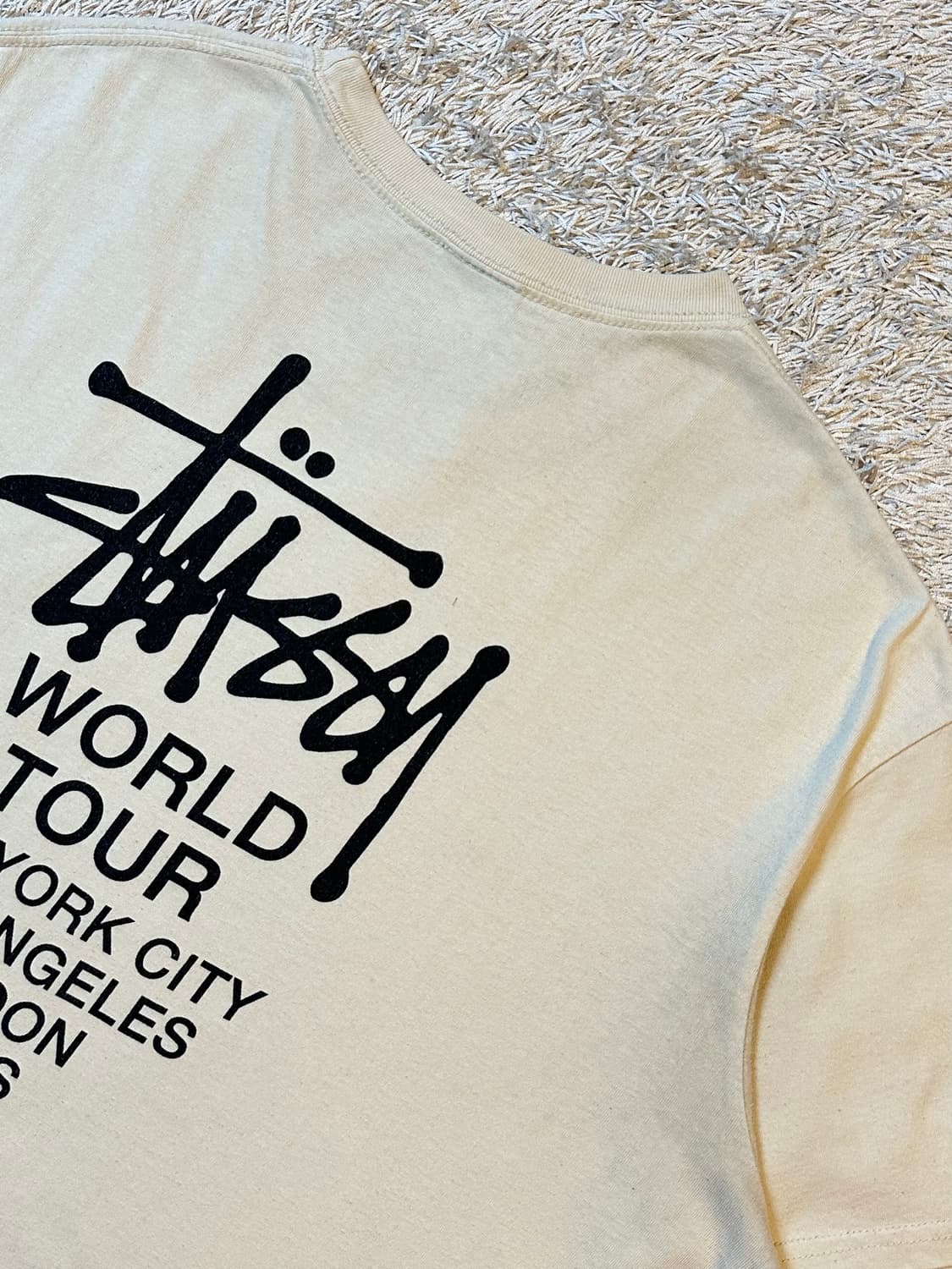 스투시 STUSSY 월드투어 반팔 티셔츠 아이보리 상품이미지4