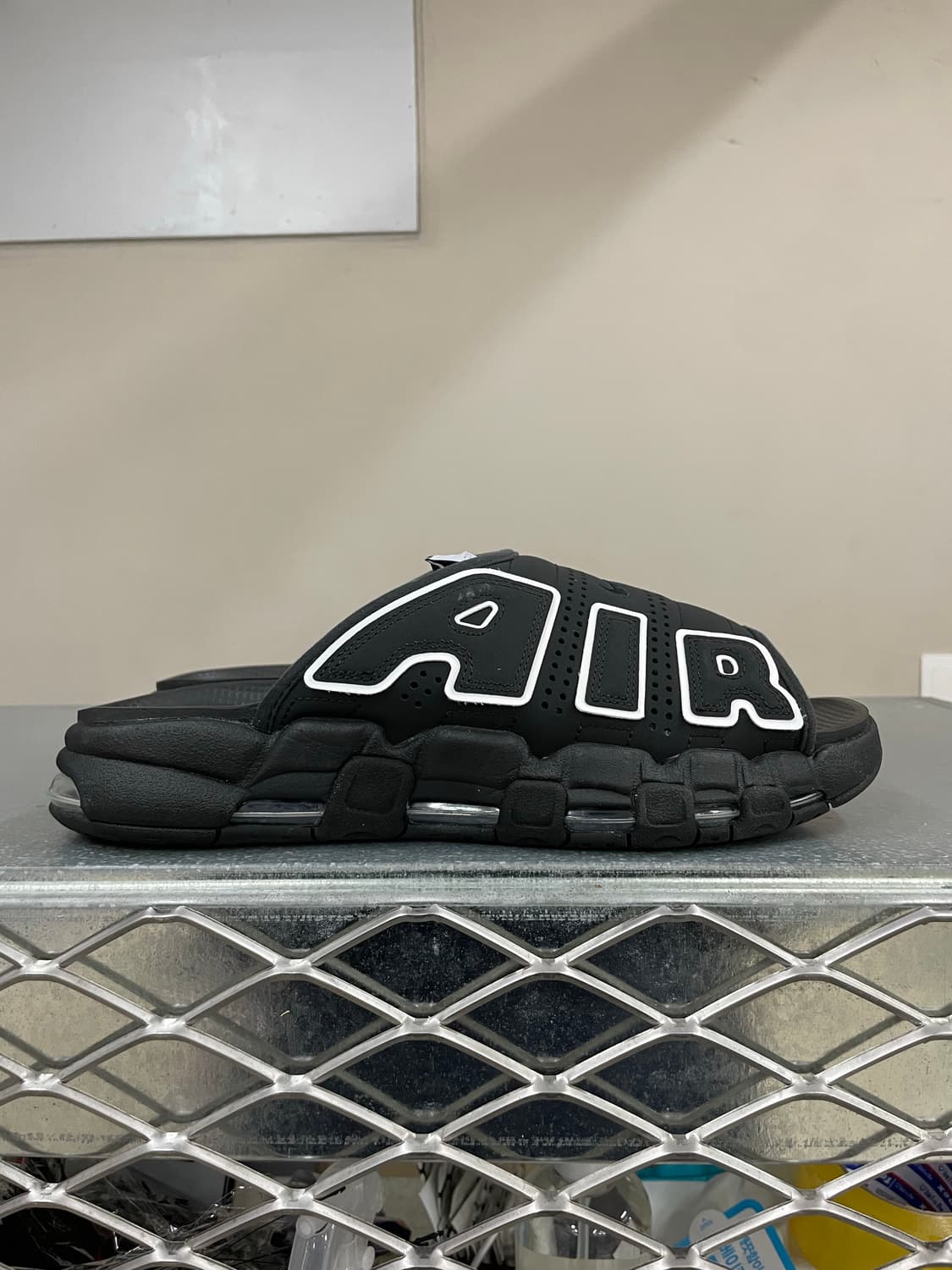 나이키 에어 모어 업템포 슬라이드 290 상품이미지4