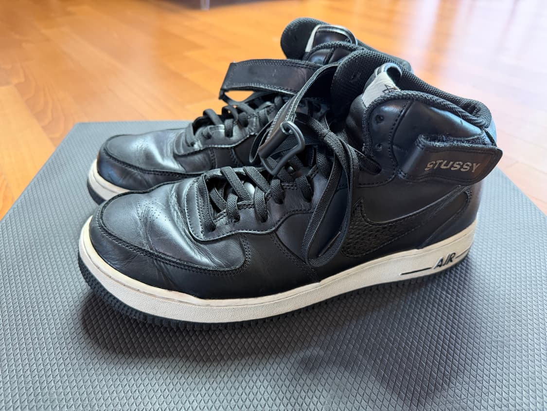 나이키X스투시 에어포스 1 미드 상품이미지1