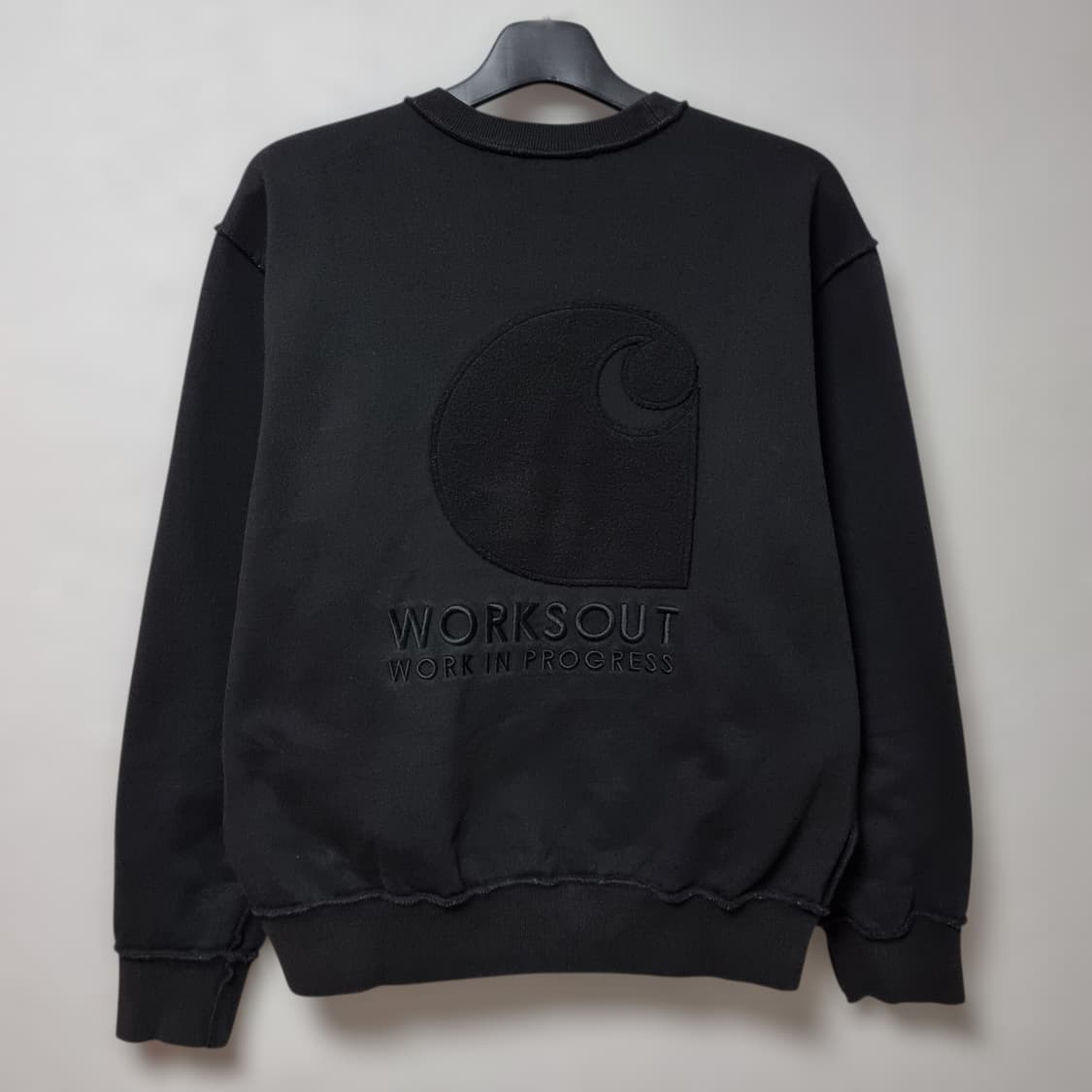 칼하트WIP 웍스아웃 10주년 콜라보 기모 맨투맨 100 상품이미지2