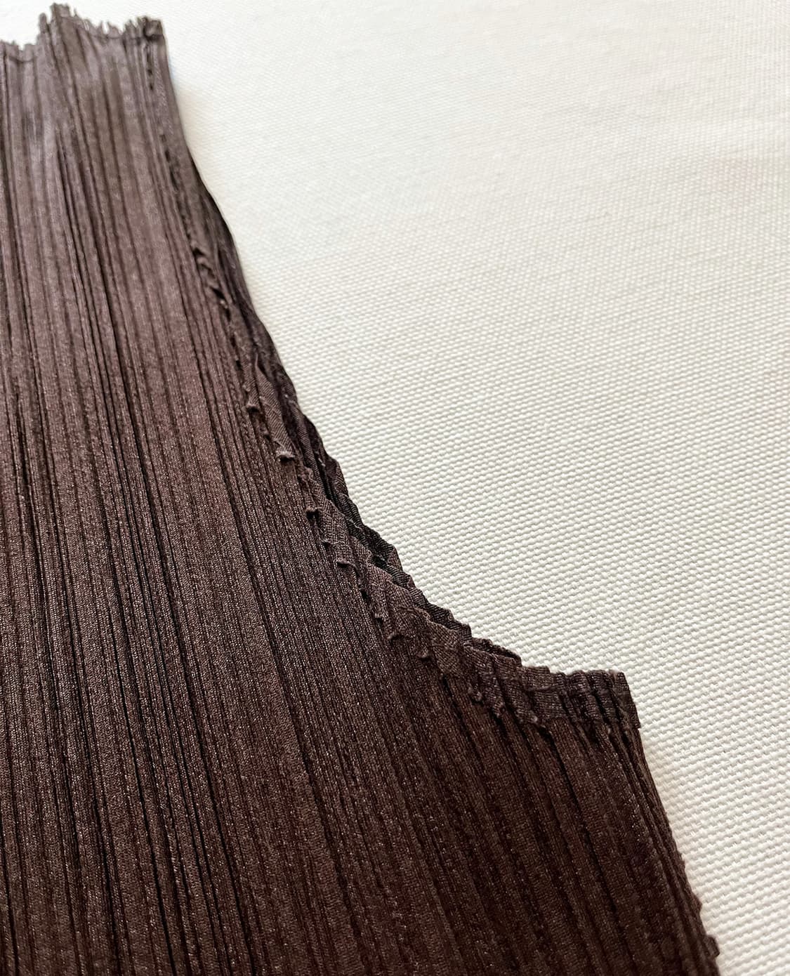 PLEATS PLEASE brown sleeveless 상품이미지4