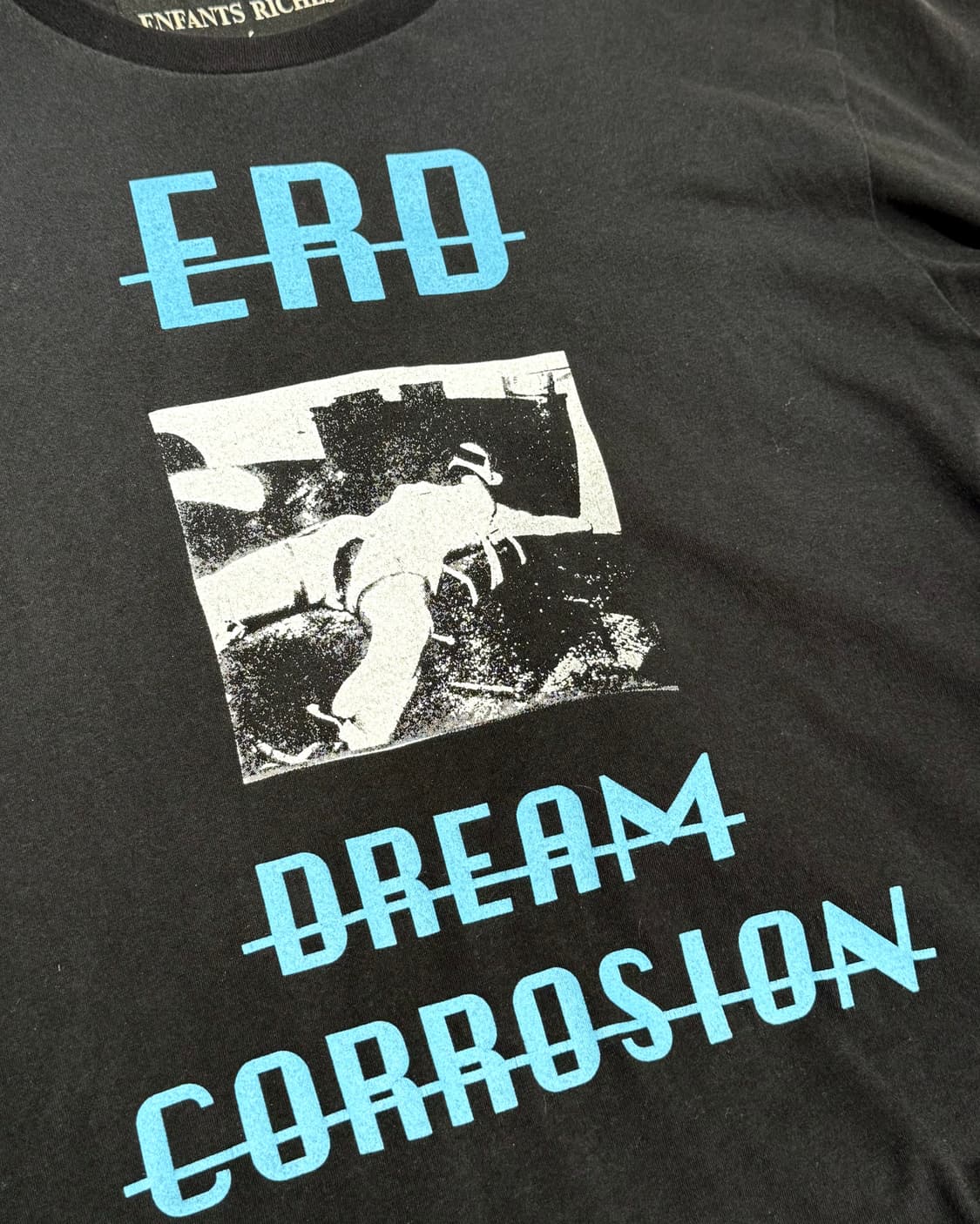 Dream corrosion 티셔츠 상품이미지1