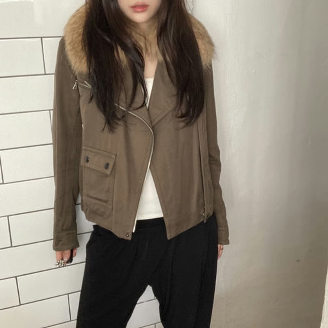 드리스 반 노튼 아방가르드 퍼 후드 버클 자켓 상품이미지8