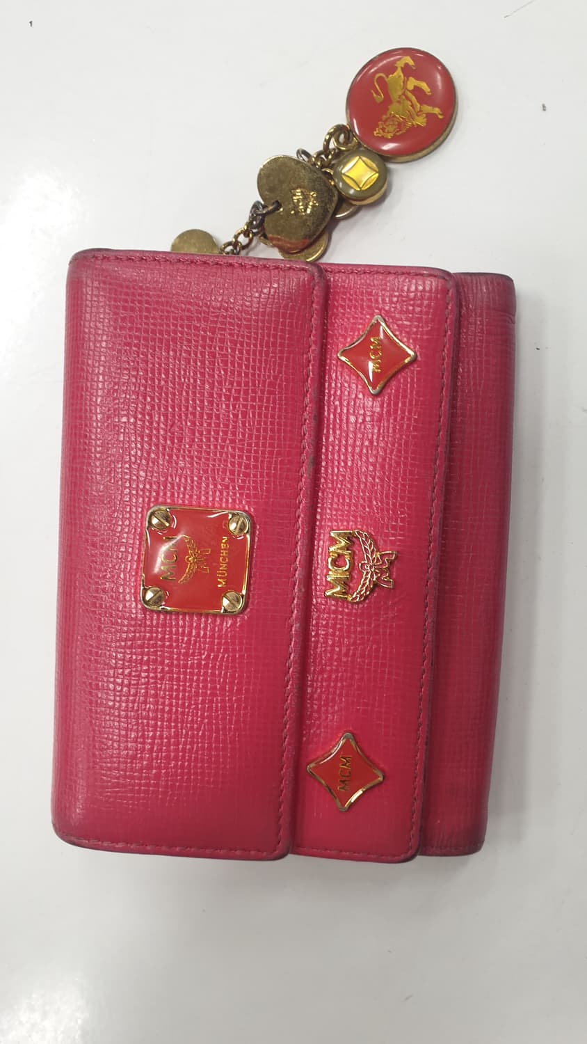 MCM 핑크색 지갑 상품이미지1