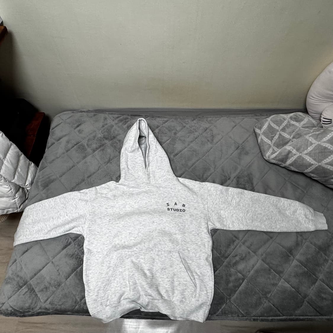 아이앱 스튜디오 후드 라이트 그레이 L사 상품이미지1