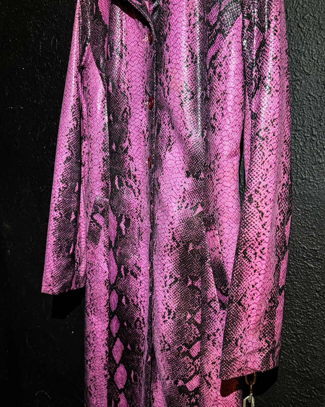 ROSE BUD – Pink Python Long Coat 상품이미지3