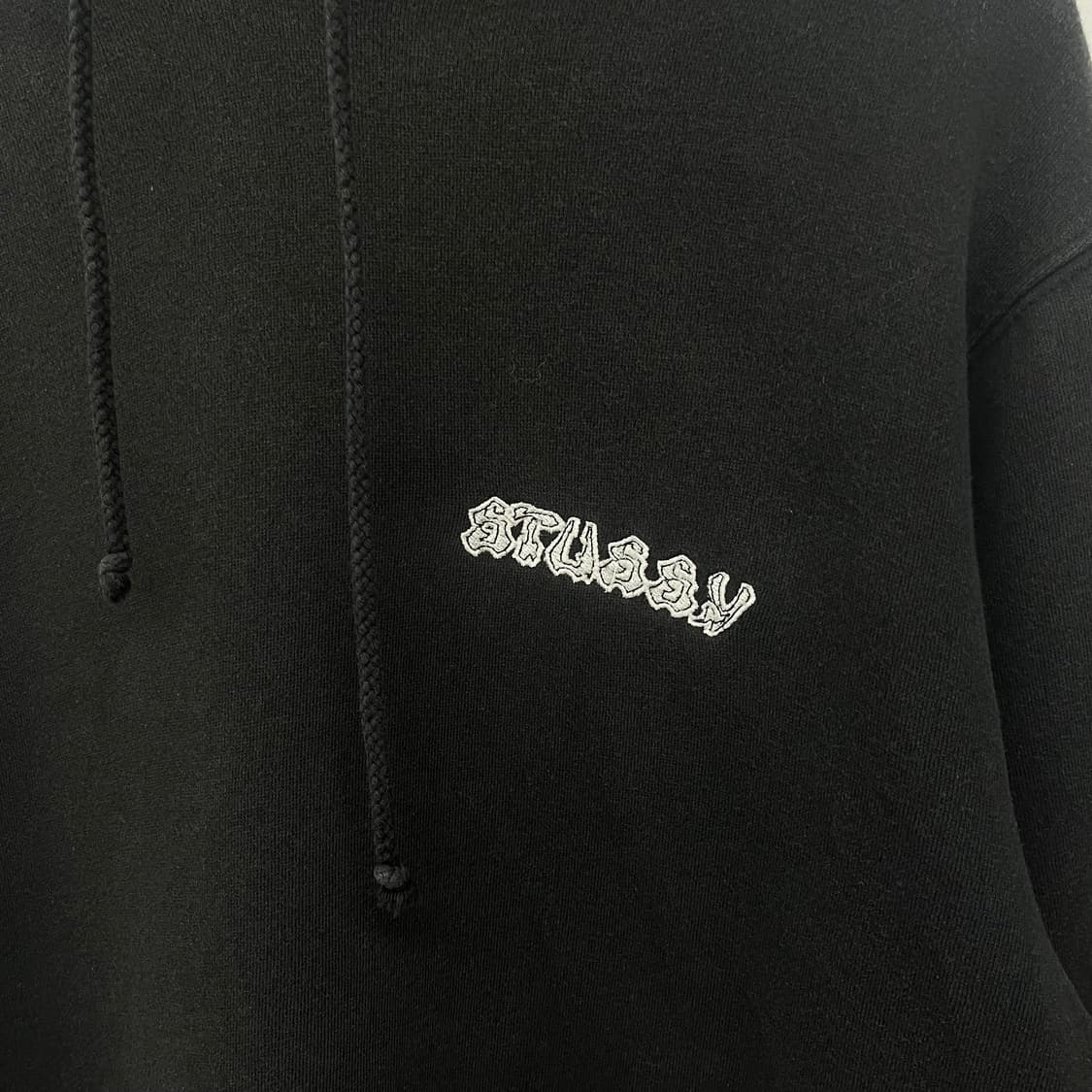 스투시 블랙 후드티 프린팅 남L 상품이미지3