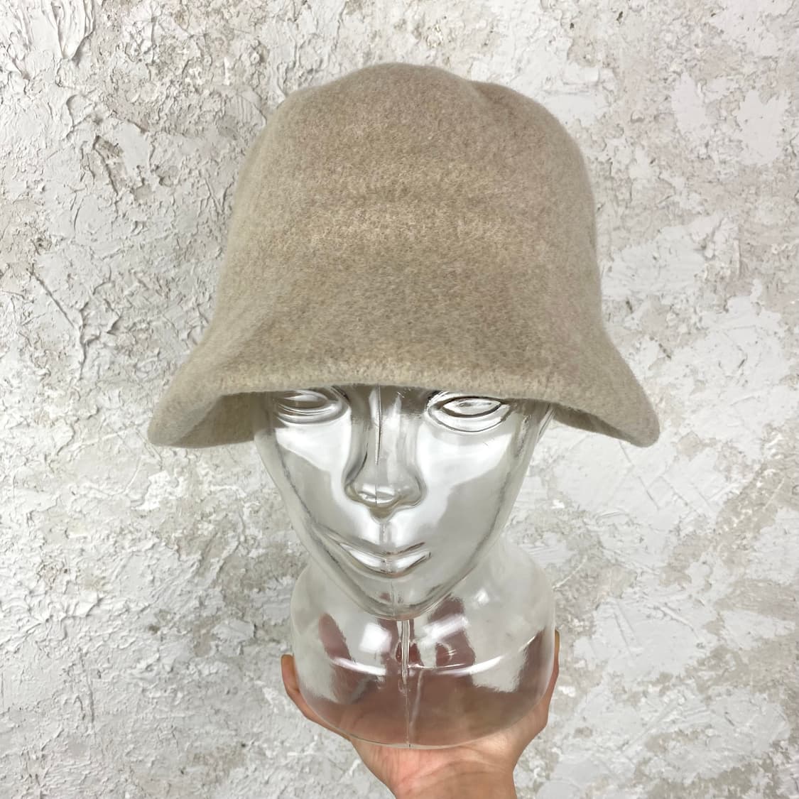 비비안 웨스트우드 ORB 로고 엠브로이더리 울 버킷 햇 상품이미지2