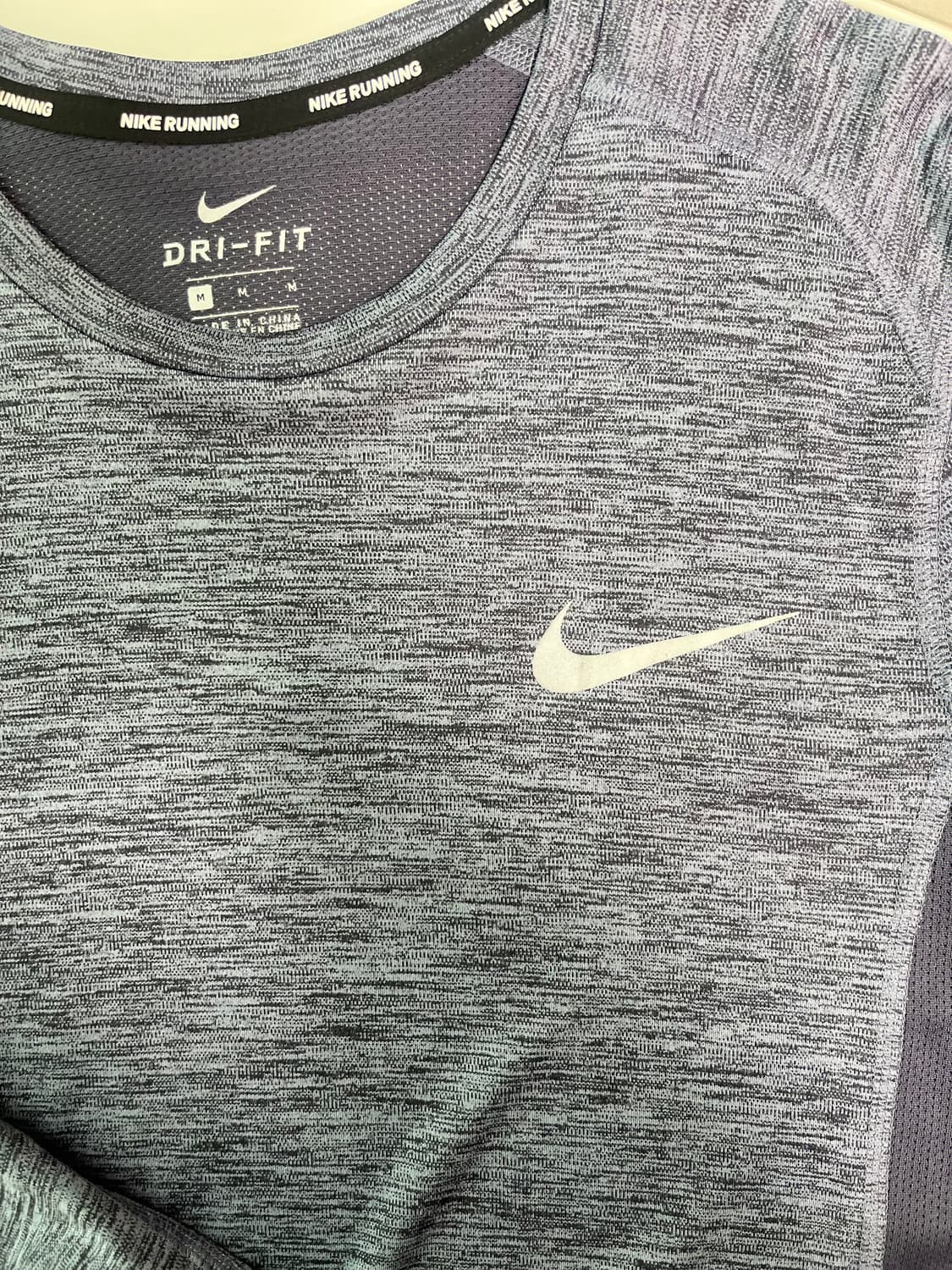 [M] 나이키 러닝 롱슬리브 그레이 상품이미지2