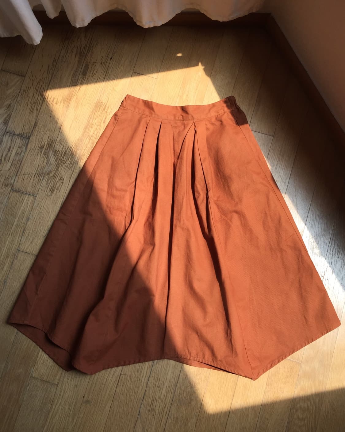 deep orange tuck flare skirt 상품이미지4
