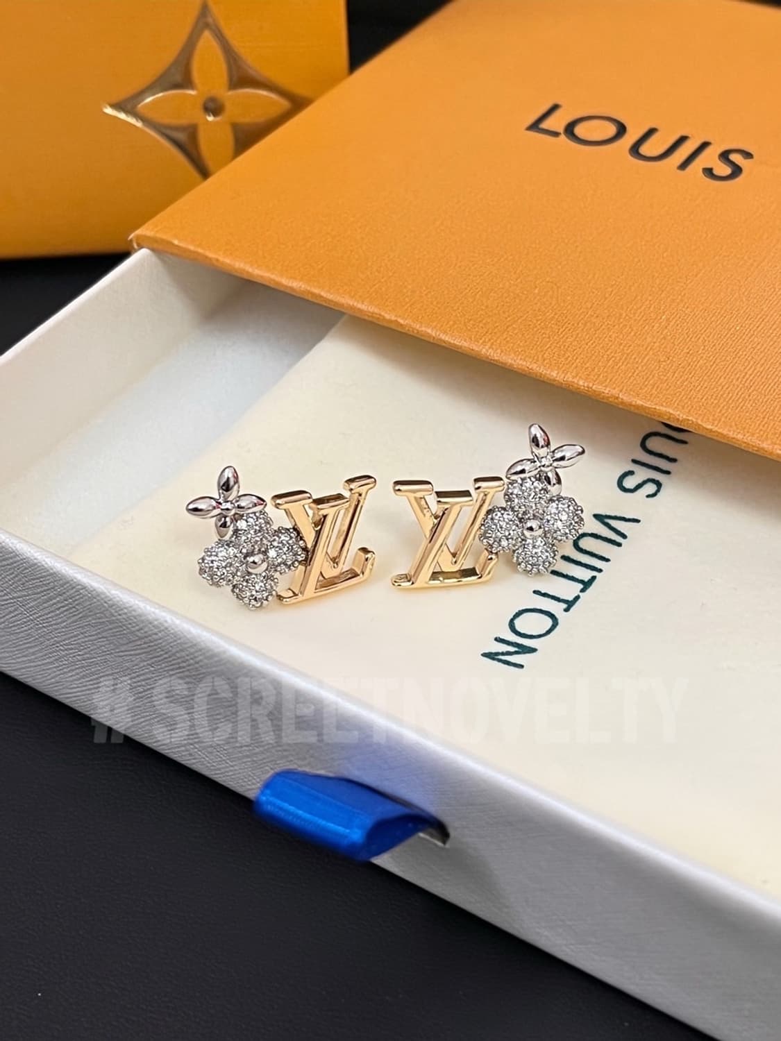 LV GRAM 이어링 큐빅플라워 풀박스 상품이미지3