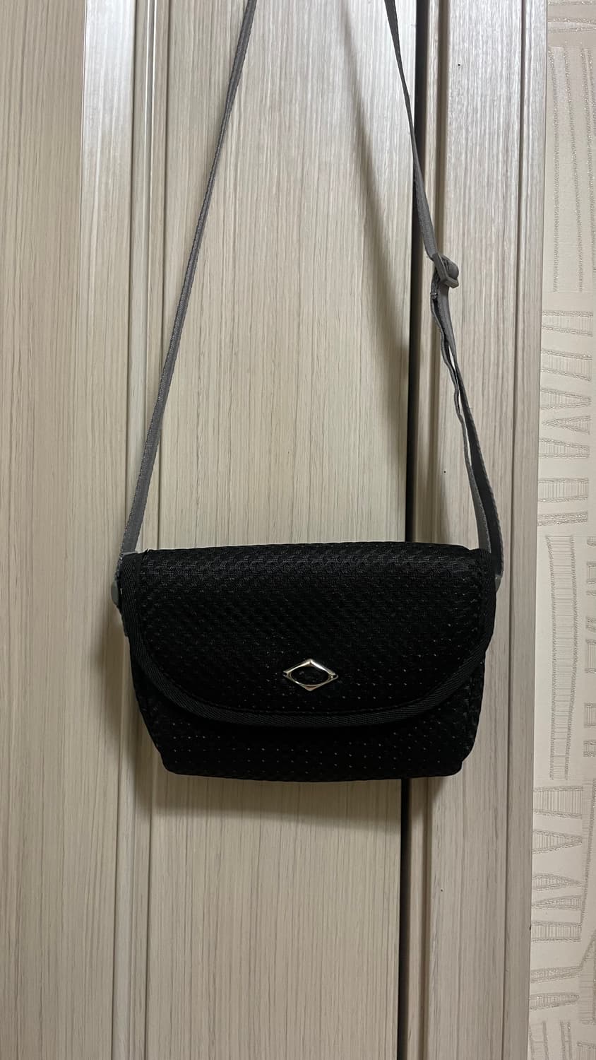 MSCHF Bag 상품이미지1