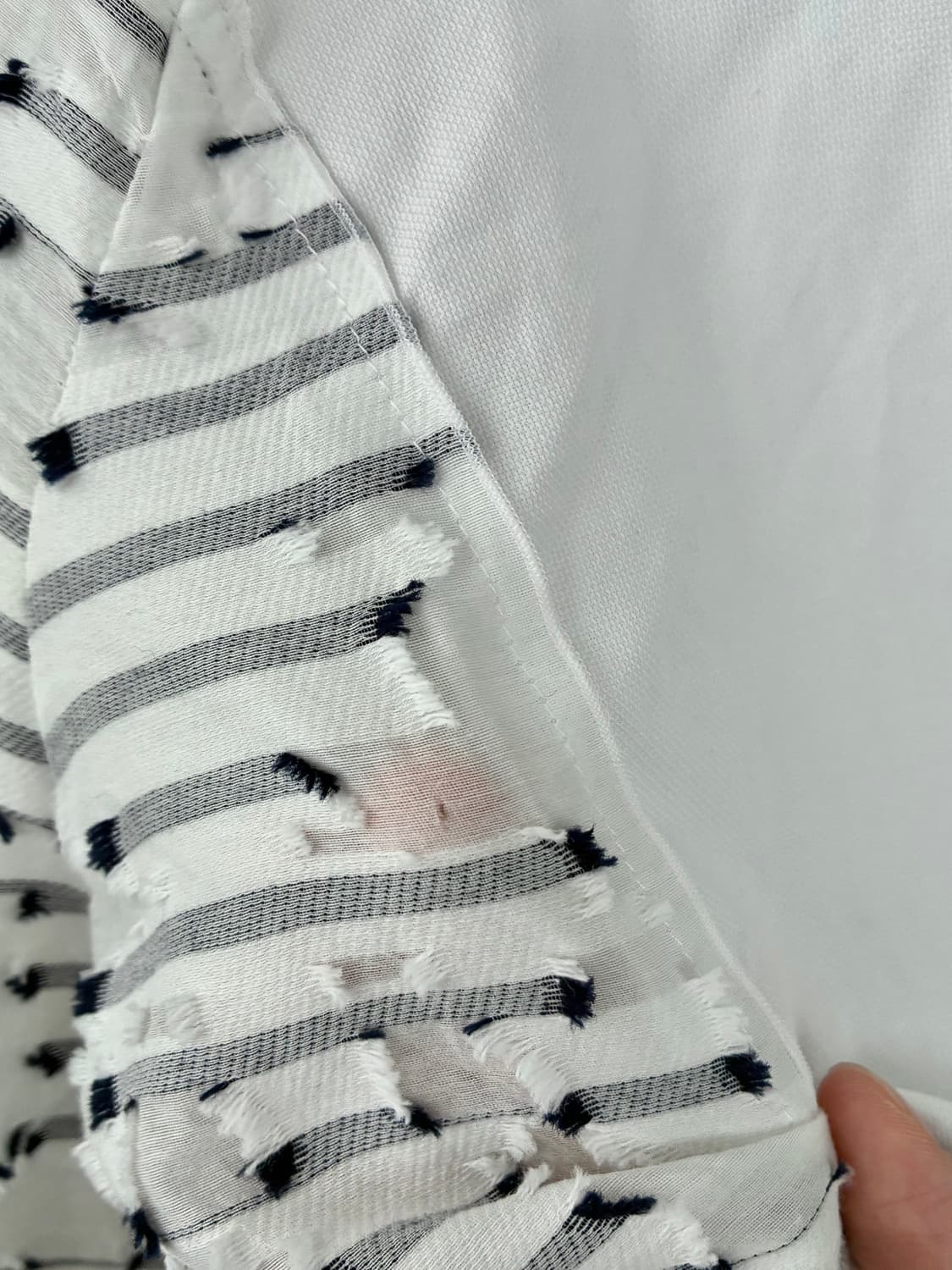 85-95-160) 구호 KUHO 시스루 반팔 블라우스 화이트 상품이미지4