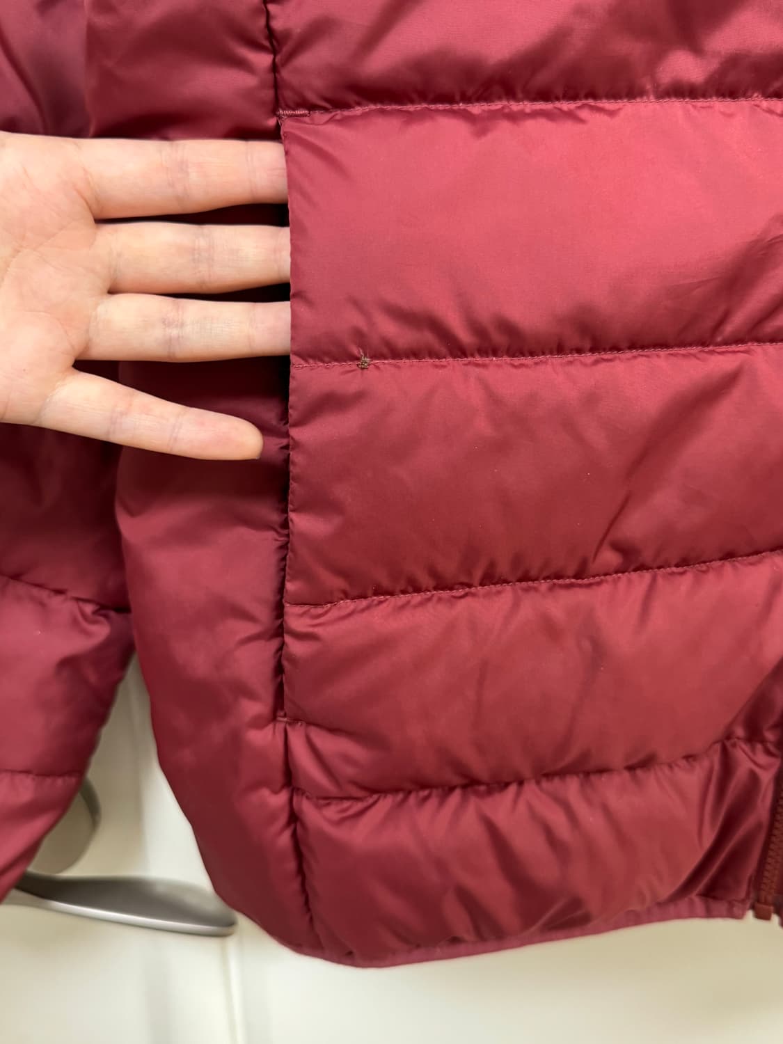 아디다스 마룬 다운 패딩 버건디 상품이미지4