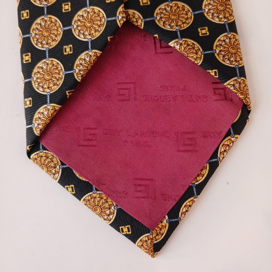 기라로쉬 실크 블랙 메달리온 패턴 넥타이 9.5cm A+등급 A19283 상품이미지7