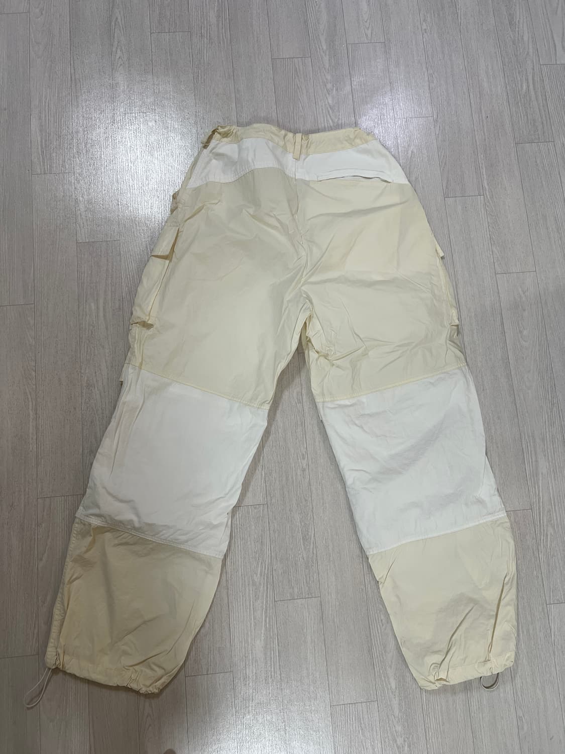 쿠어 나일론 스트링 팬츠 크림 스몰 상품이미지2