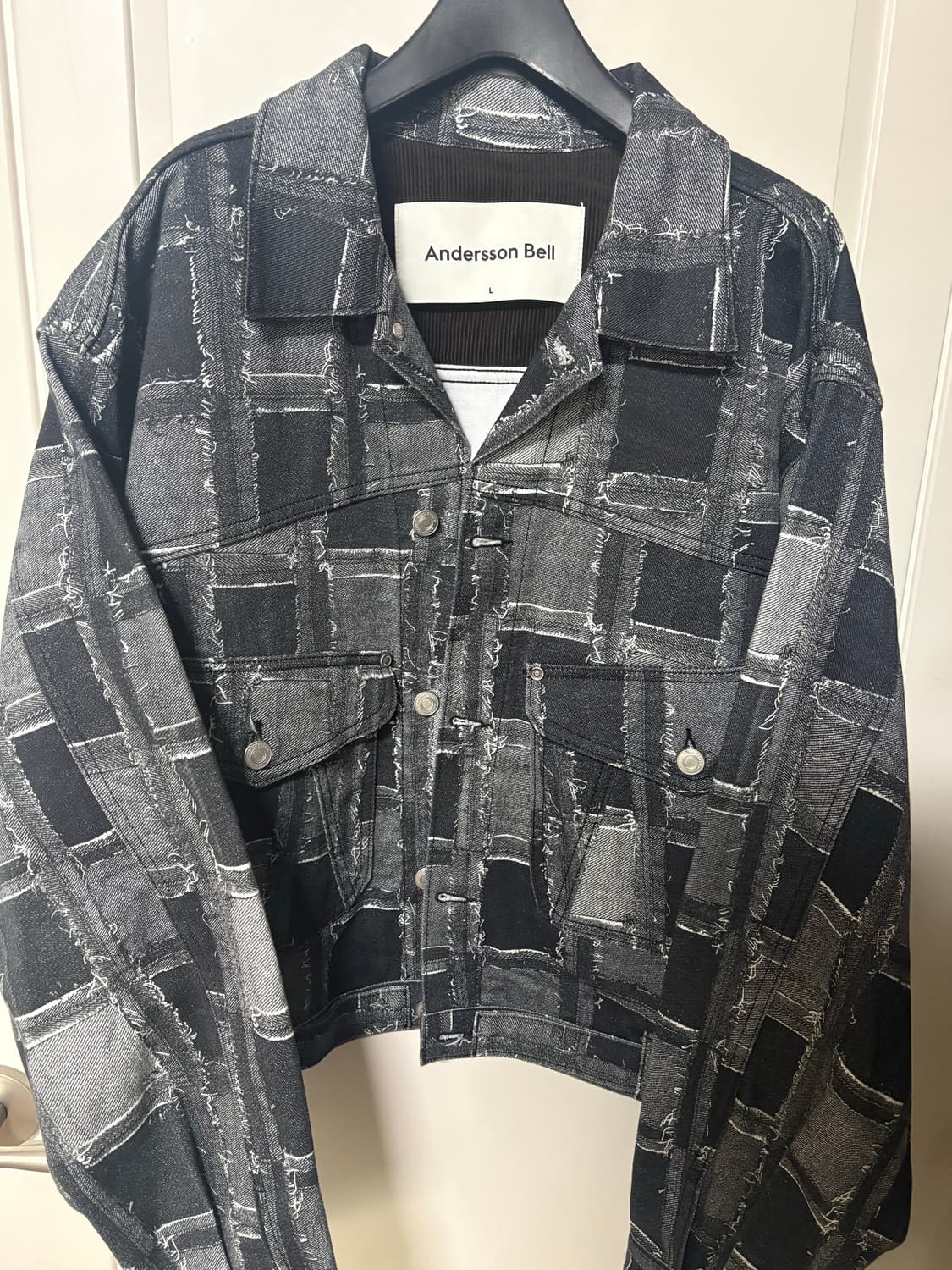 앤더슨 벨 로드 패치워크 프린트 데님자켓 블랙 상품이미지1