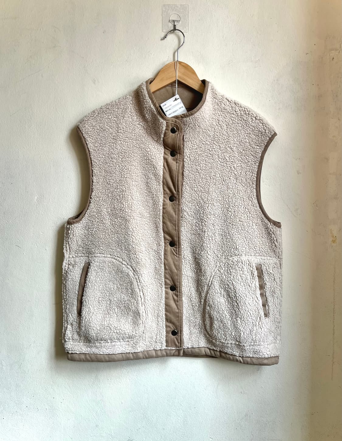 ONIGIRI Reversible Fleece / Suede Vest 상품이미지9