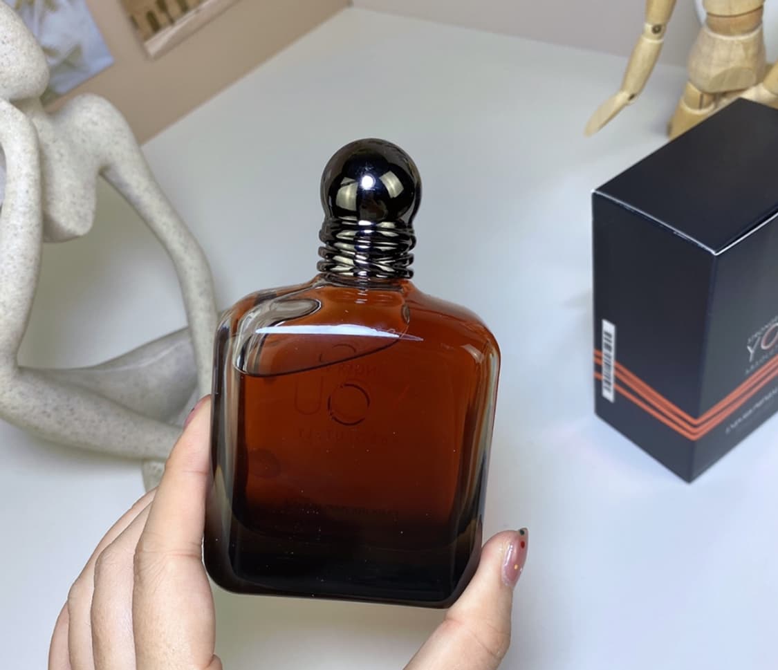 아르마니 엠포리오 당신과 함께라면 더욱 강력해진 향수 100ml 상품이미지4