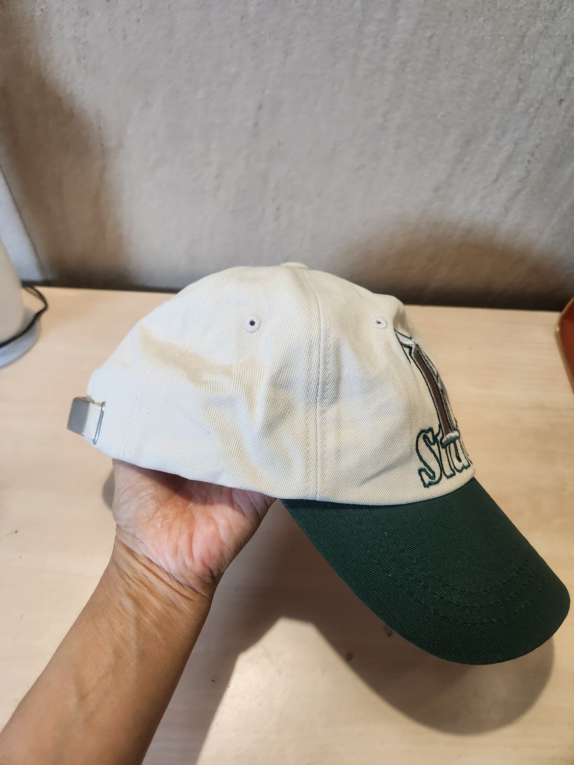 RAIVE 스튜디오 로고 볼캡 🧢 화이트✕그린 빈티지 무드 상품이미지2