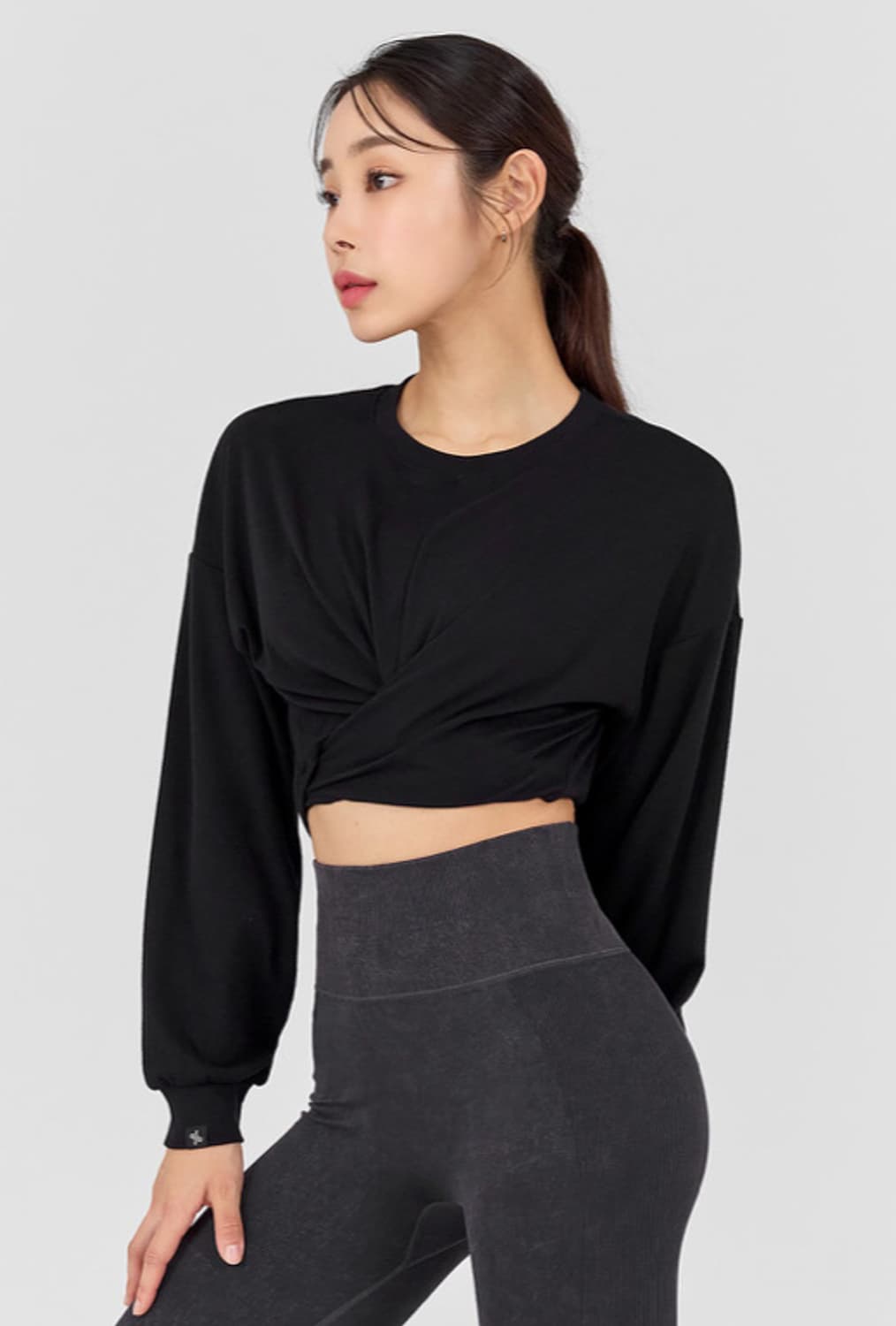 S 텍달린 새상품 젝시믹스 크롭 타이 긴팔 티셔츠 - 블랙 상품이미지1