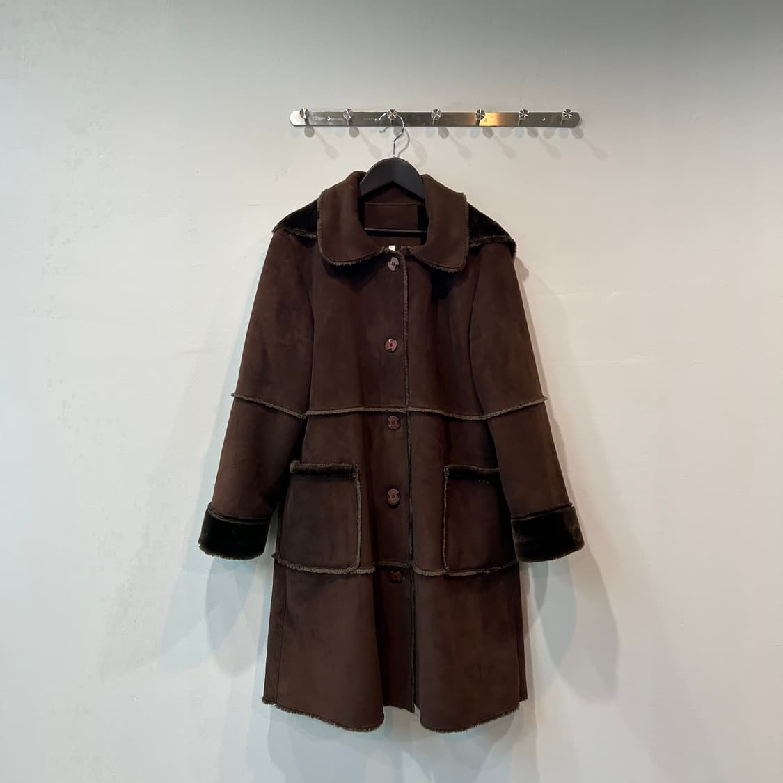 딥브라운 후드 무스탕 상품이미지2