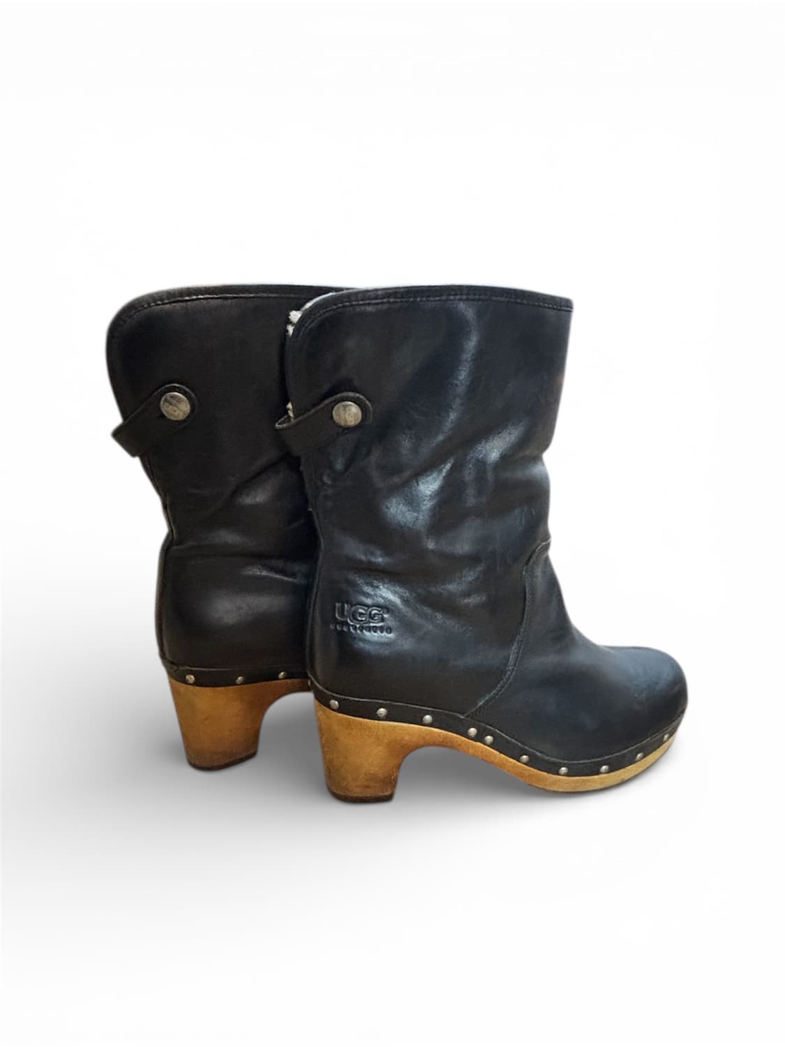 UGG Australia Lynnea 블랙 가죽 부츠 상품이미지1