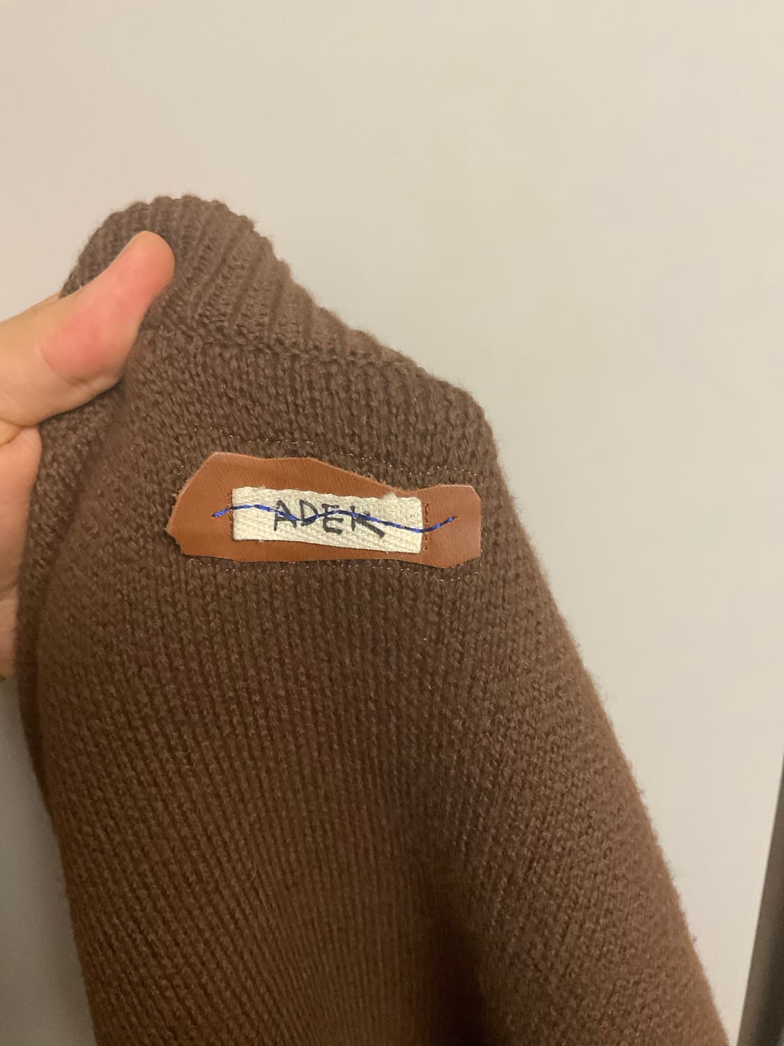 아더에러 스타로고 울 니트 상품이미지3