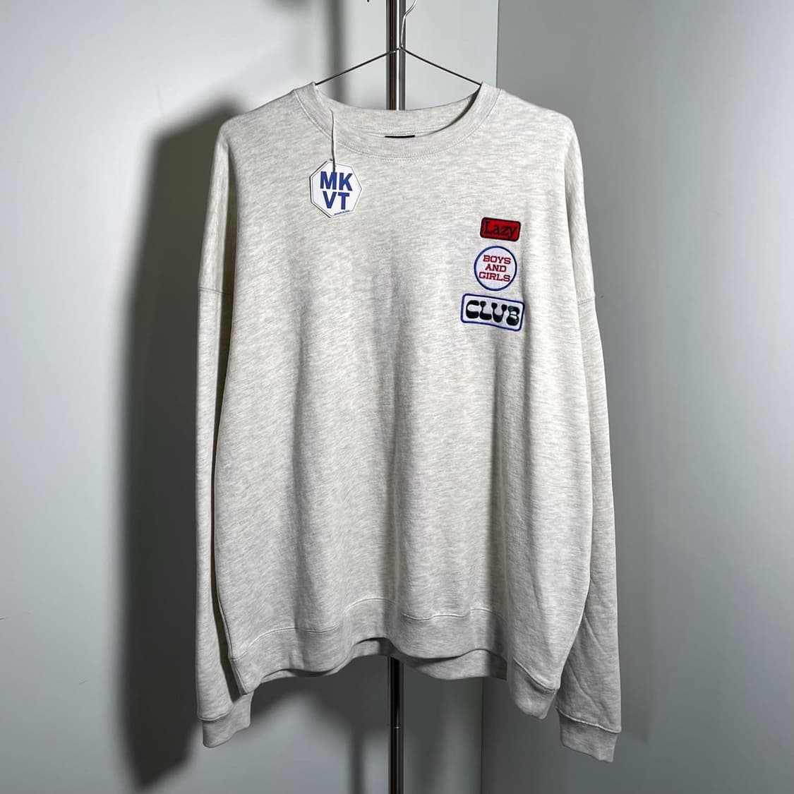 프릭스 스토어 패치 맨투맨 상품이미지2