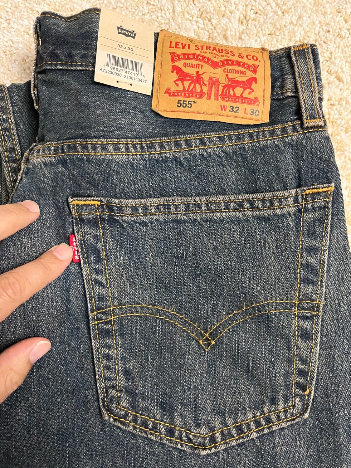 [새상품/W32] 리바이스 555 릴렉스 스트레이트 흑청 (브라운 안감) 상품이미지6